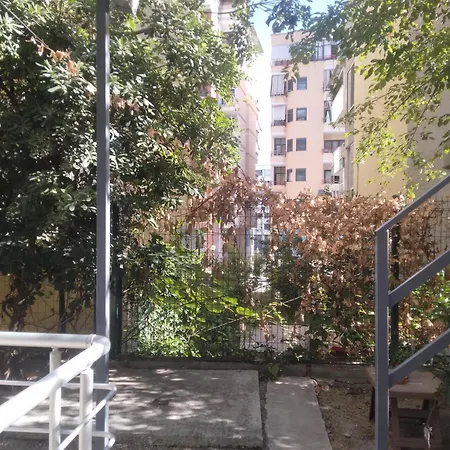Homestay Ofellows - Kristal Center *